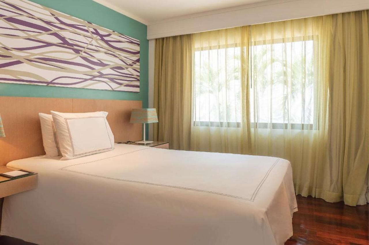 Radisson Resort And Suites Phuket Камала Бийч Екстериор снимка